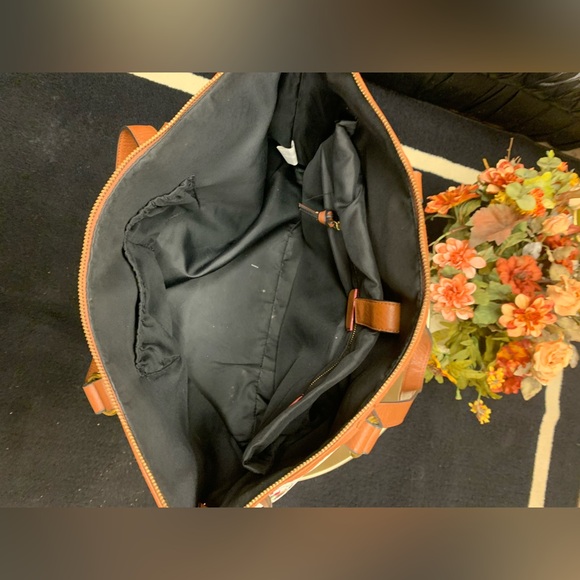 ELLIOTT LUCCA Ana In White Spring Botanica Tote Bag - Picture 15 of 16